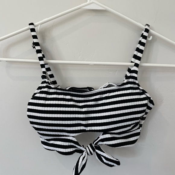 BLACK A WHITE STRIPE AND PINK BIKINI FROM TARGET - Picture 5 of 9